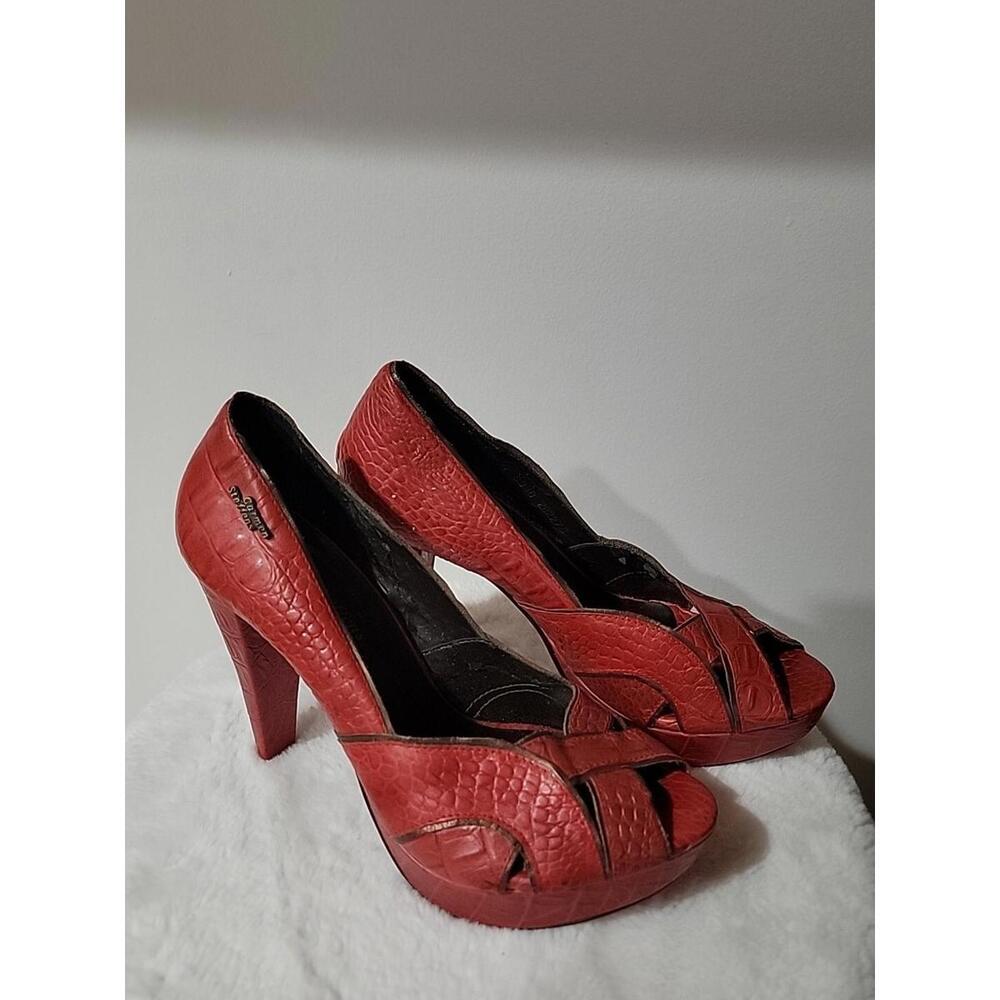 Carmen Steffens Red Pebble Platform Pumps Size 37/US 7